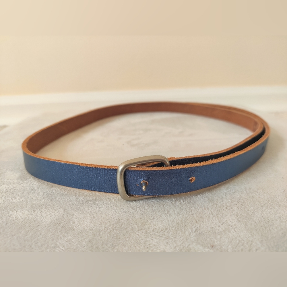 Thin Metallic Blue Leather Belt - Picture 6 of 6